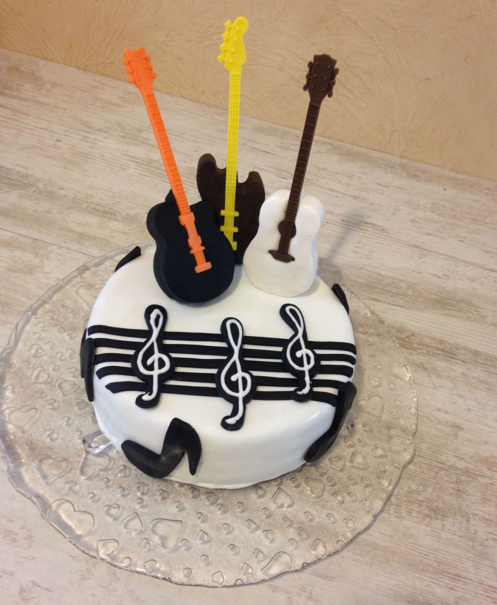 idee gateau anniversaire musicien