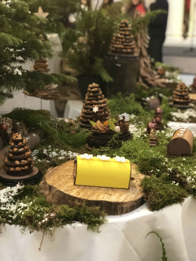 Pâtisserie LAC à Nice découvrez les bûches de Noël 2018 laetiboop.fr