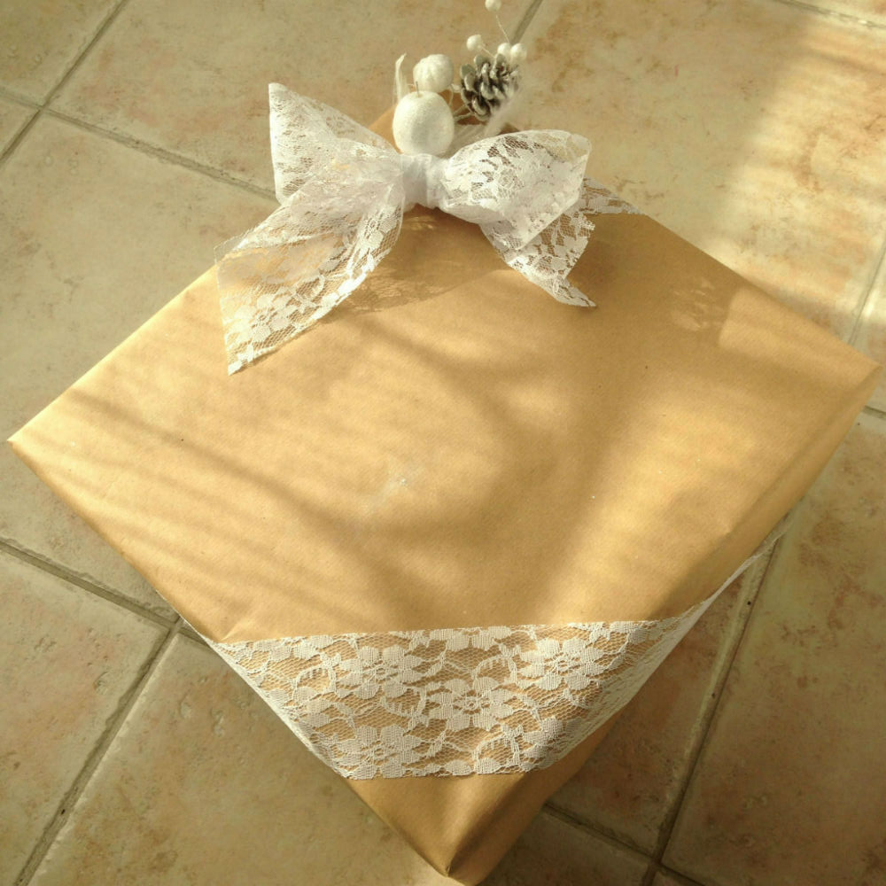 tutoriel emballage cadeau papier-kraft