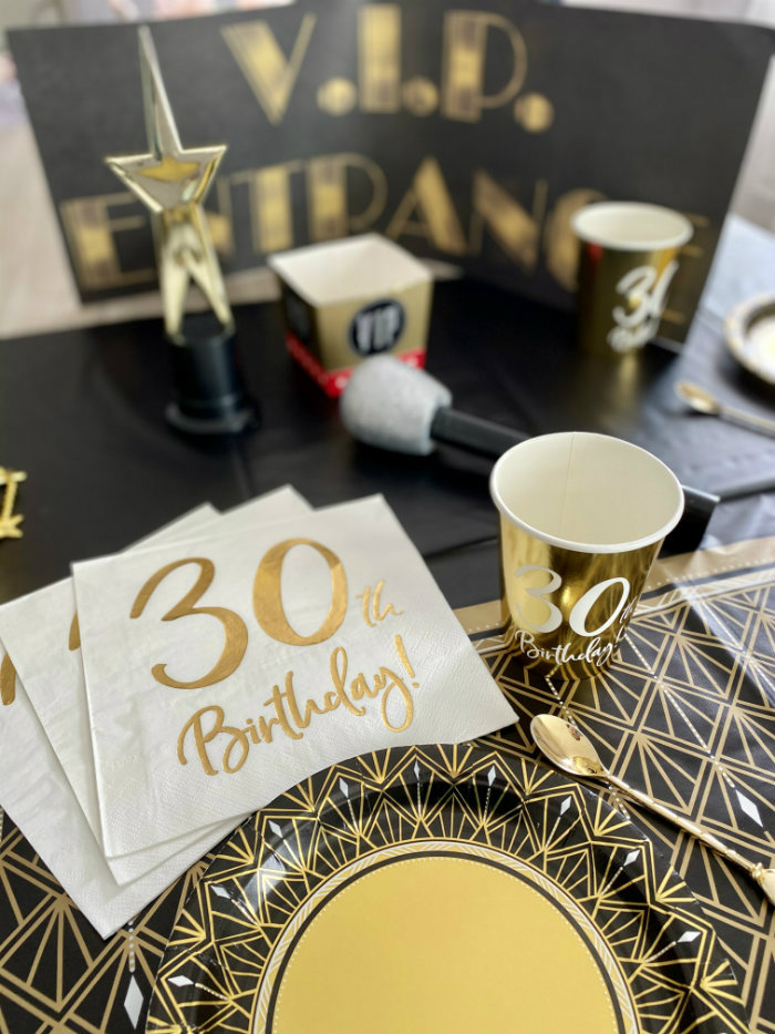 Déco anniversaire 30 ans : conseils et idées utiles pour organiser