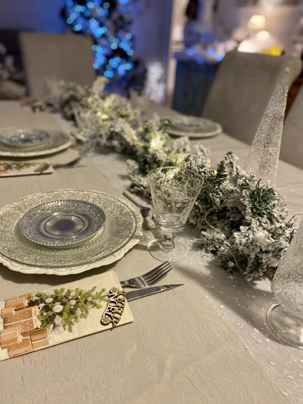 noel decoration table