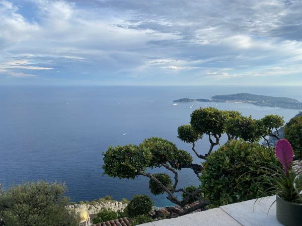 vue mer bar chevre or