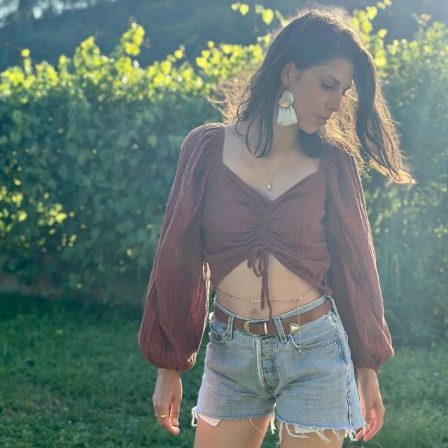 Lumière d’été…. fin de journée 🔆#summervibes #outfit #bohem #été #shortvintage #oot #tenuedujour #bohogirl #look #summerlife